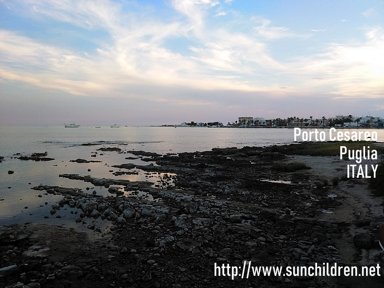 ポルトチェザーレオの海岸を散歩するPorto Cesareo Sunset Italy travel Vlog-ポルトチェザーレオの個人旅行のブログ　夕日