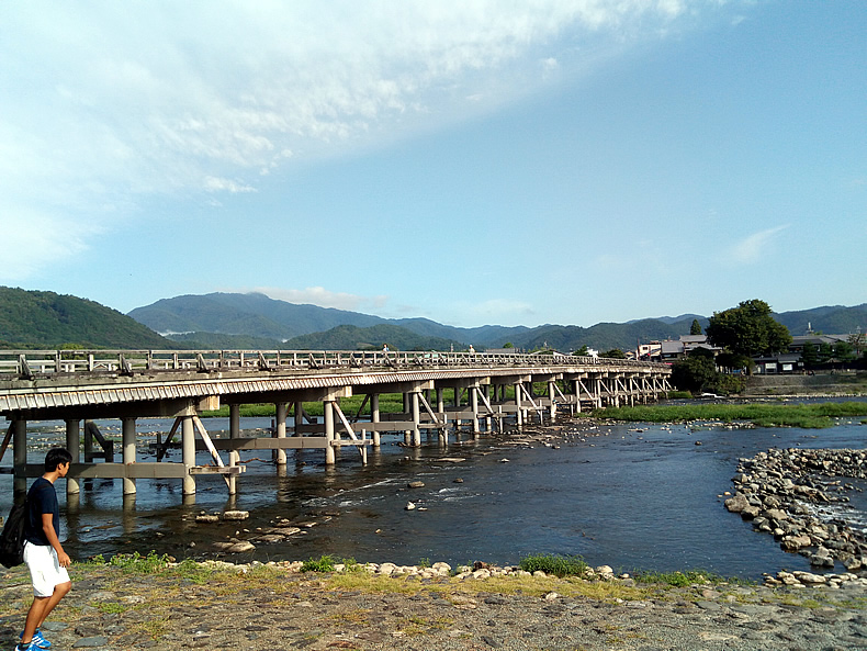 京都渡月橋の夏