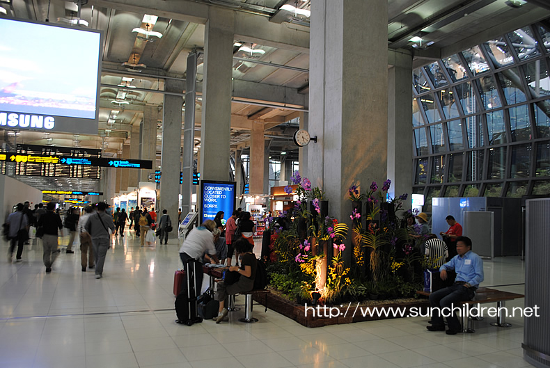 タイ　バンコク　スワンナプーム国際空港