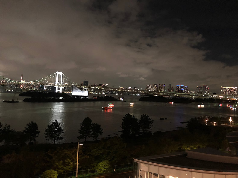 ヒルトンホテルお台場　夜景