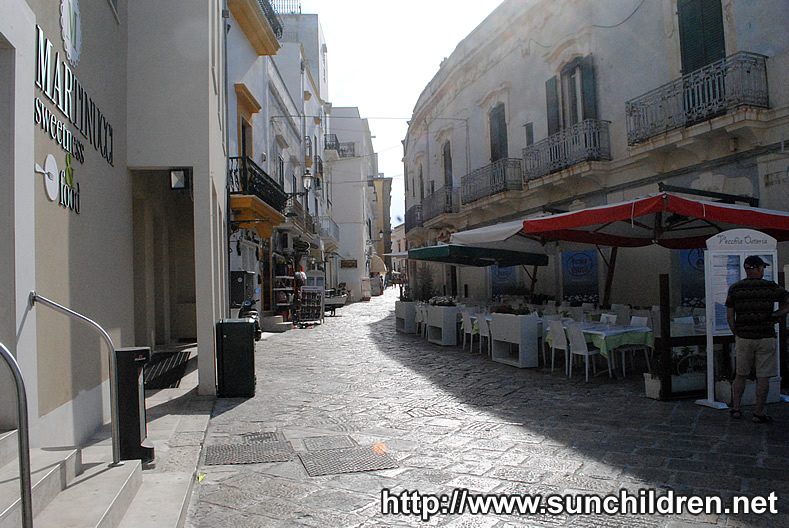 Morning Cafe イタリア　プーリャ　ポルトチェザーレオの珈琲　イタリア旅行を楽しむ　地中海で泳ぐ　Italy,salento.Puglia,Porto cesareo,holidays,vacation