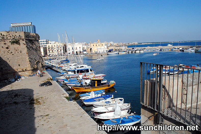 南イタリア　ガリッポリの船着き場, Gallipoli-Puglia-Lecce-Italy