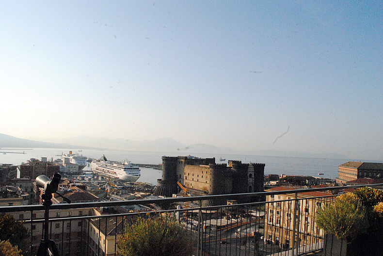 i|@Naples