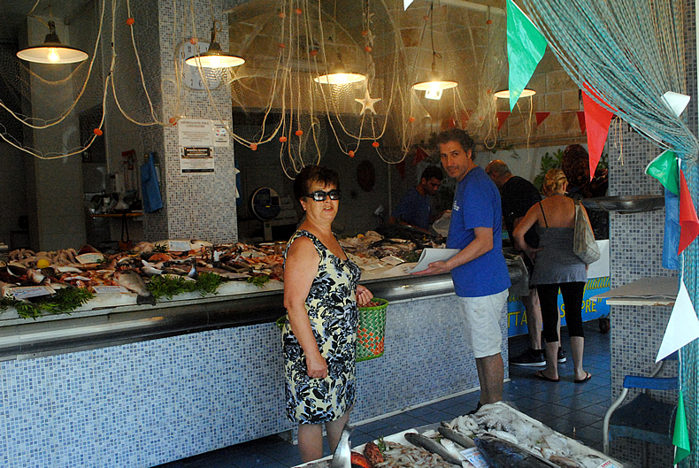 Italy fish markets