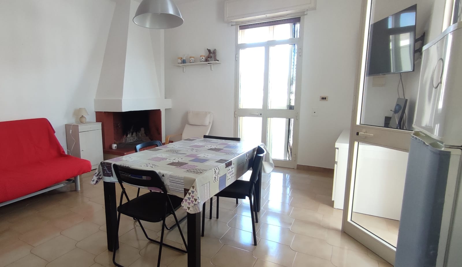 南イタリア プーリャ ポルトチェザーレオ テーブル