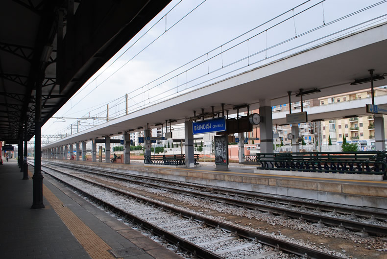 ブリンディッシ駅　Brindisi station