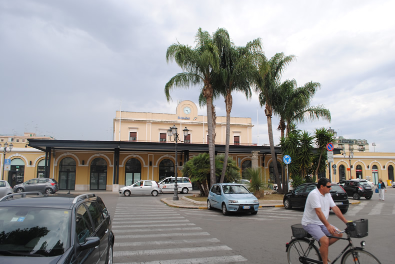 ブリンディッシ駅 Brindisi stationの外観