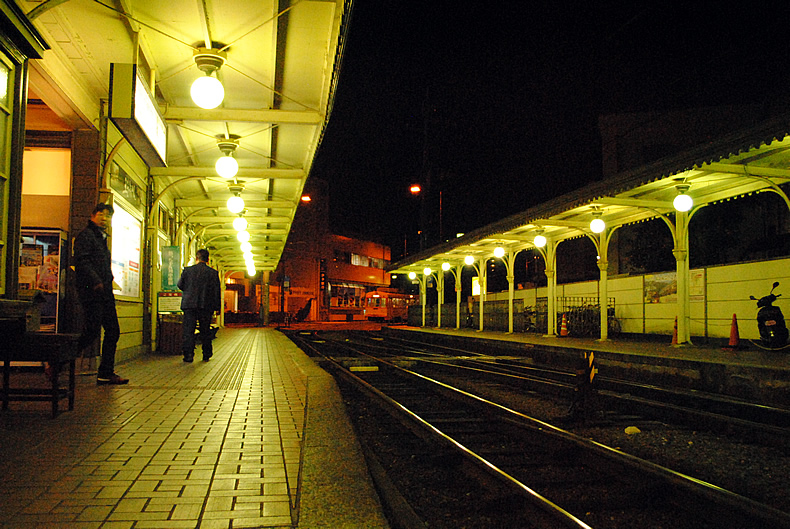 道後温泉駅　到着　dougo onsen station 愛媛旅行　日本温泉巡り