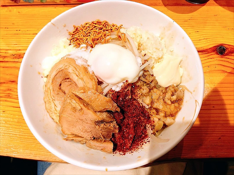 広島　ラーメン徹（てつ）　汁なし担々麺