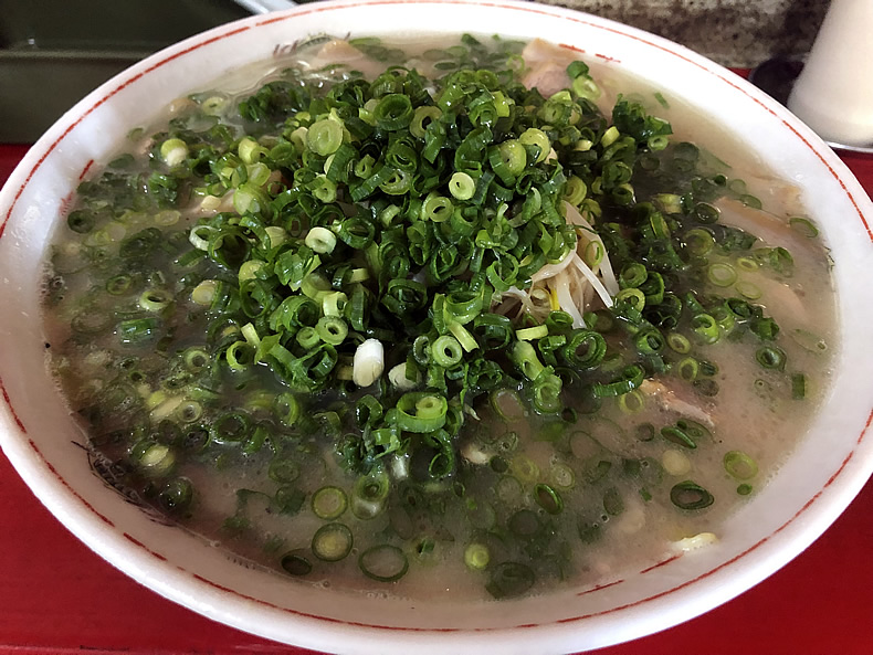 鹿児島薩摩川内市　鹿児島ラーメン　石走ラーメンのネギ