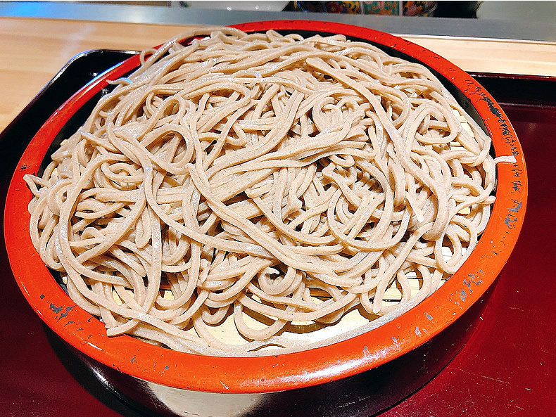 蕎麦切りぜん慶の田舎蕎麦　大盛