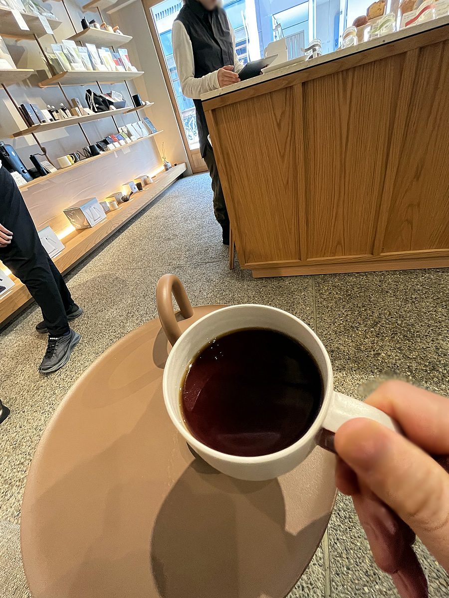 Kurasu Kyoto（クラス） 京都をベースとしているスペシャルティコーヒーショップ スペシャリティコーヒーを楽しめる　高倉通近く