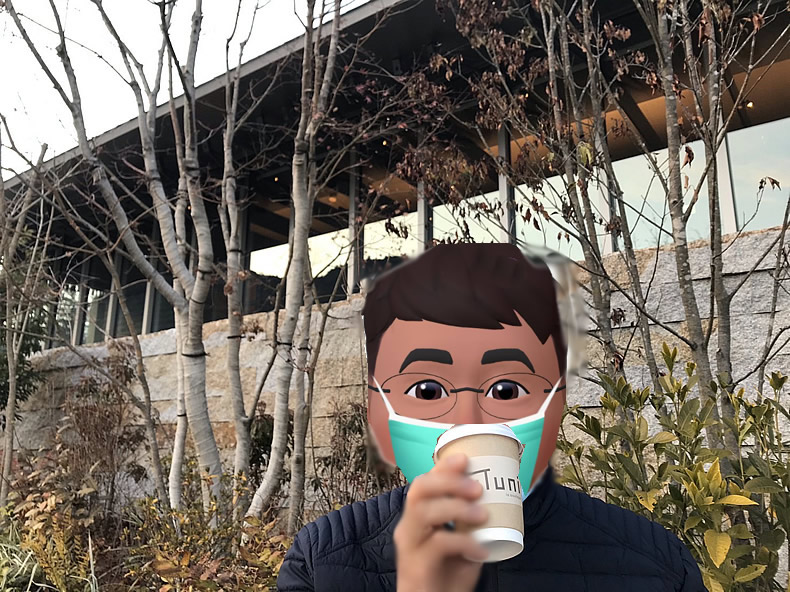 ムニ京都のカフェラテを飲む