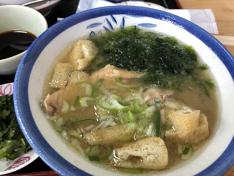 浜ノ茶屋の　薩摩川内の久見崎にあります