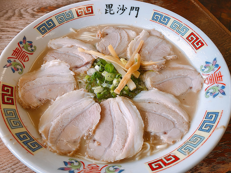 山口県の周南市　豚骨ラーメンの毘沙門（びしゃもん）のチャーシュー