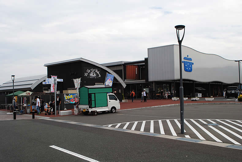 青海島岩カキ販売企業組合「せむら牡蠣」 道の駅センザキッチン