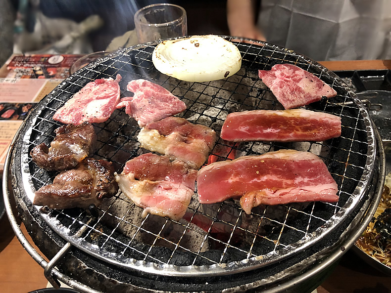 焼肉食べ放題の肉匠坂井