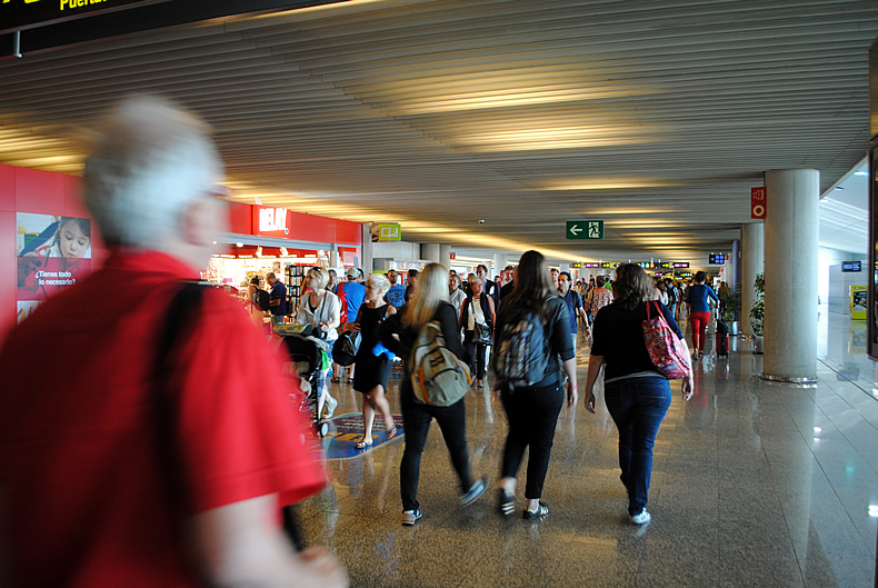 パルマ・デ・マヨルカ　空港 PMI Aeropuerto de Palma de Mallorca 