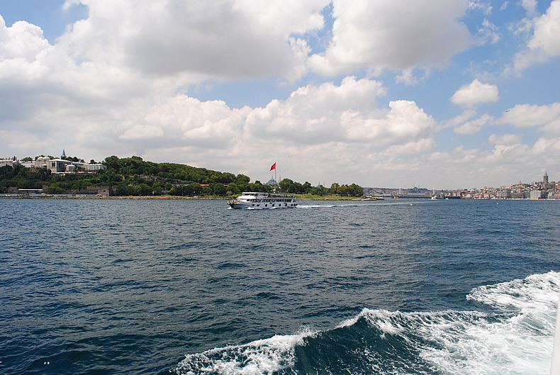 カドキョイ（Kadıköy）行き HAVABUSバス