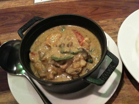 熊本のタイ料理のクェンマイのグリーンカレー